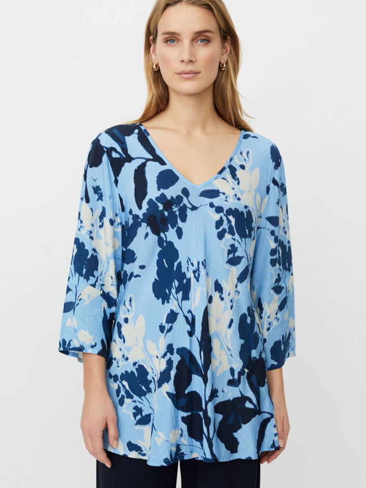 Blus Katacia Blue Flower från Masai