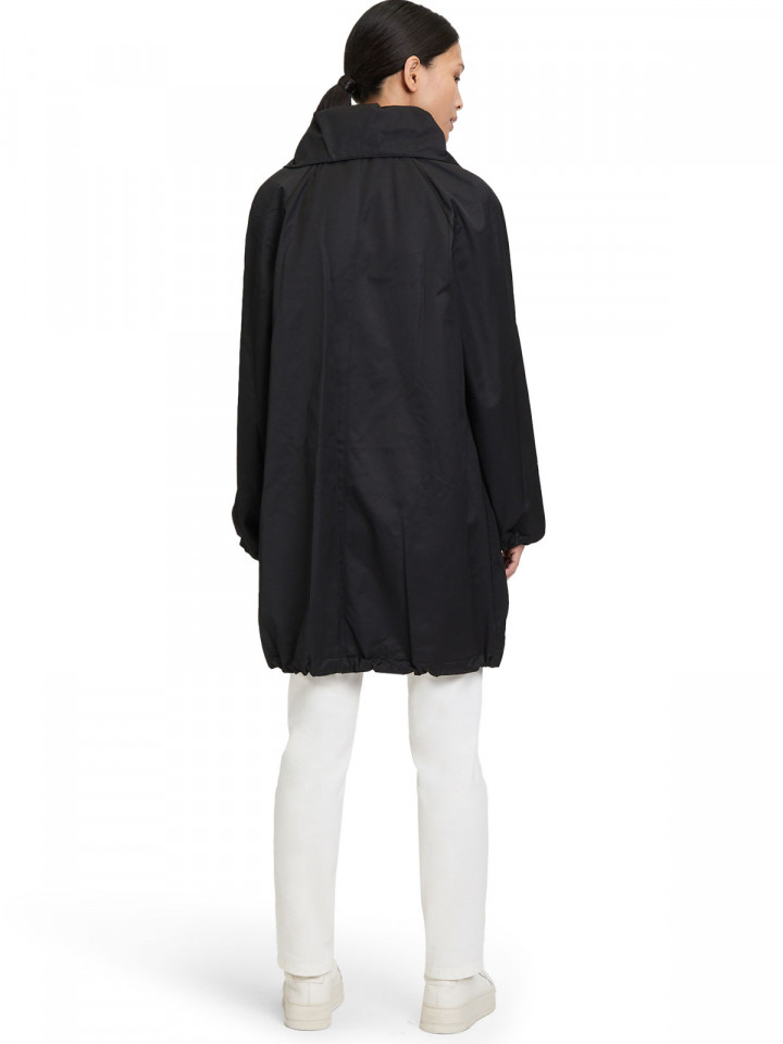 Kappa svart från Saint Jacque