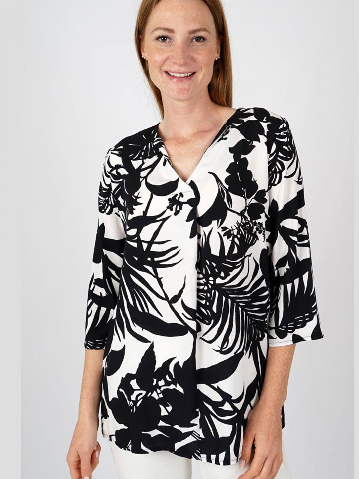 Längre viskosblus svart/vit från M.X.O