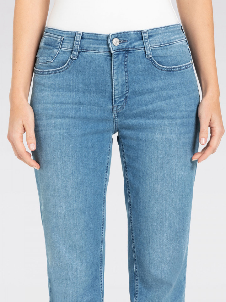 Jeans Laura ljus denimblå från MAC