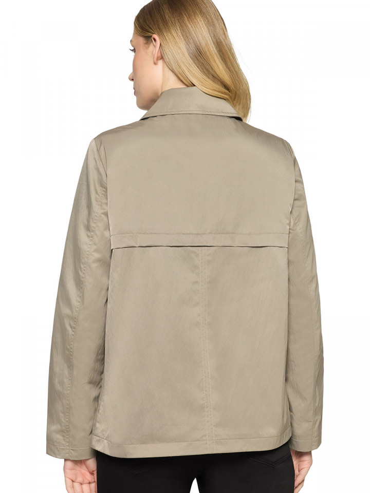 Kort trench sand från Betty Barclay