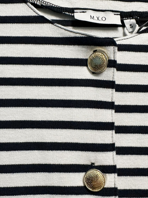 Randig kofta mörkaste marin och gräddvit från M.X.O 2