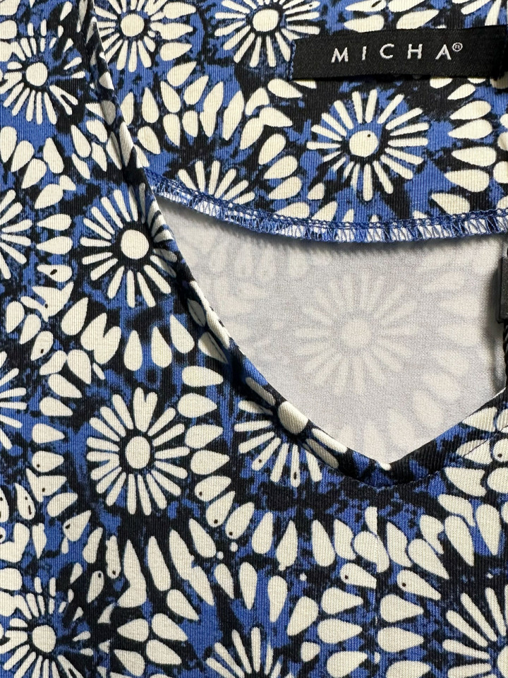 Trikåtopp Blå blom från Micha