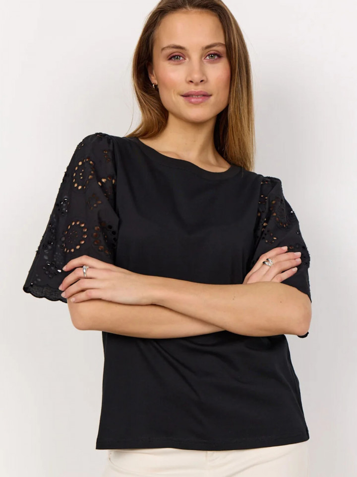 Topp Loraine svart från SoyaConcept