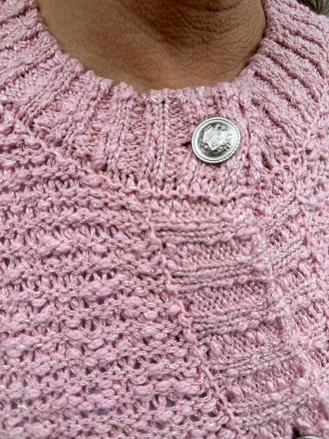 "Chanelkofta" i rosa bomullsgarn från Bloomings