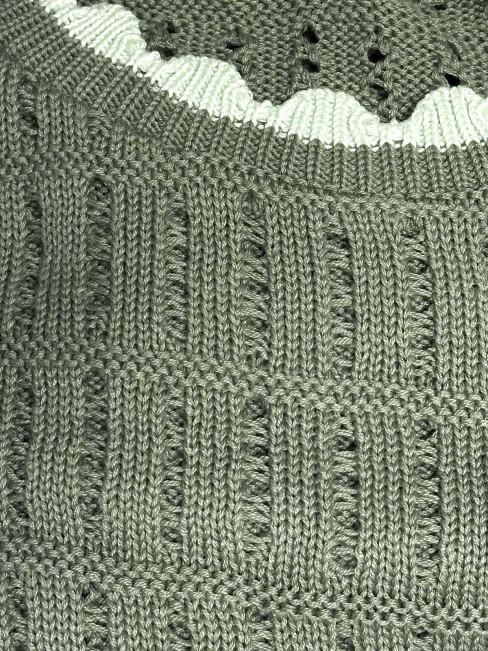 Mönsterstickad tröja grön med mintgrön kant från Skovhuus 2