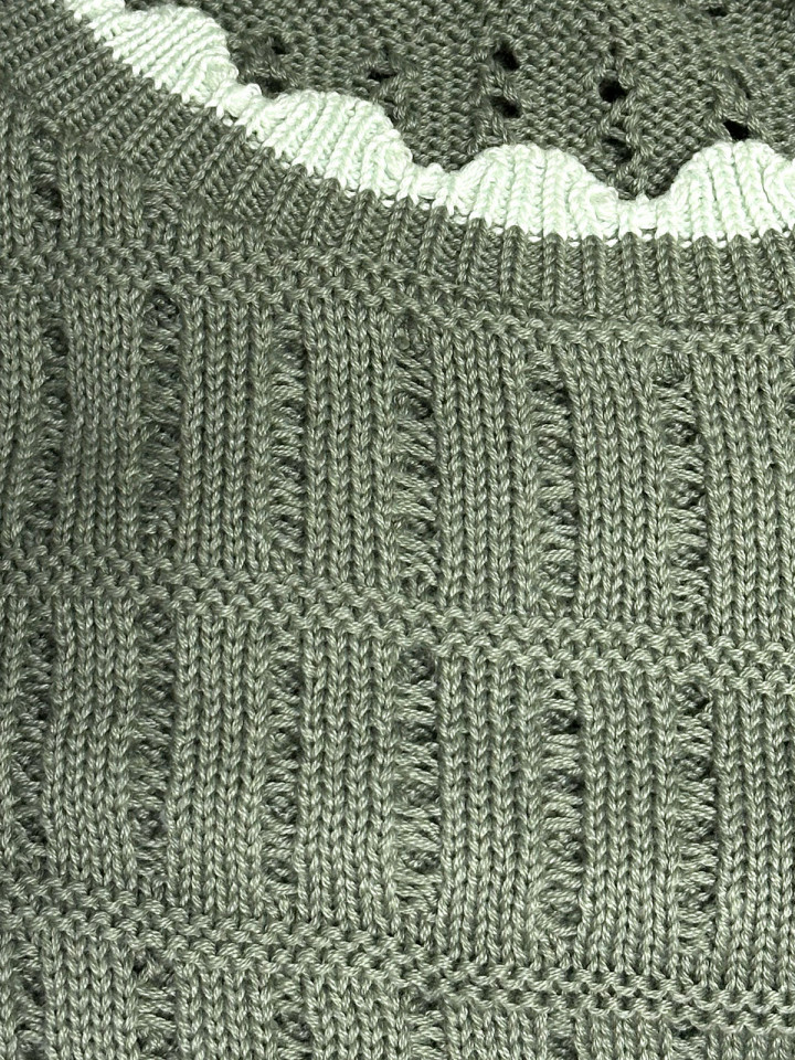 Mönsterstickad tröja grön med...