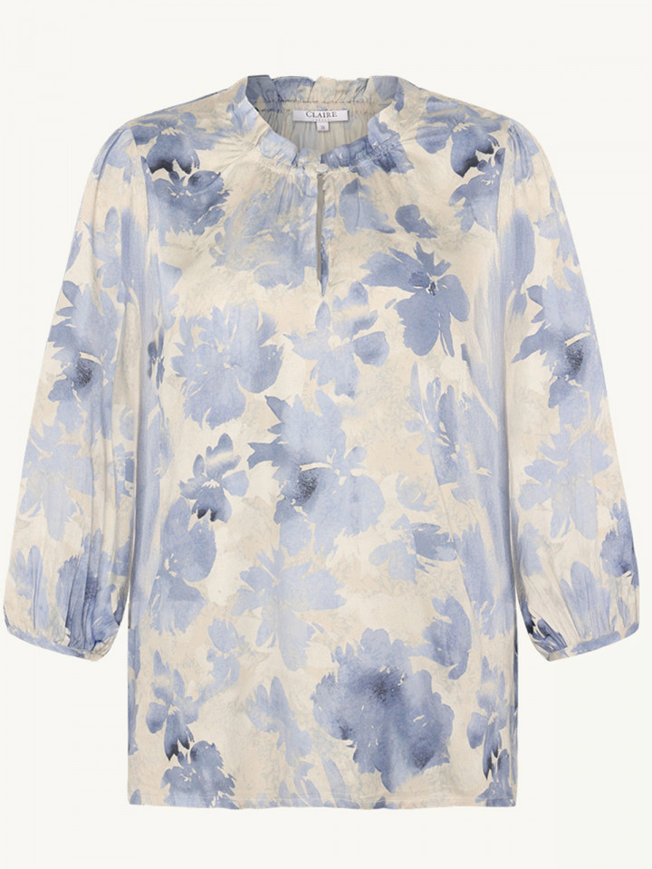 Satinblus Raquelle ljusblå från Claire