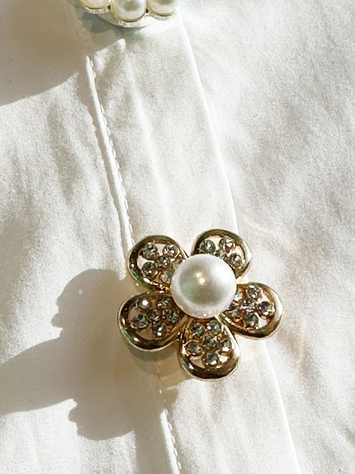 Dekorknapp Blomma guld, strass och pearl
