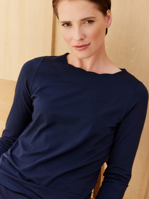 Trtikåtopp med vågkant marin från Bloomings