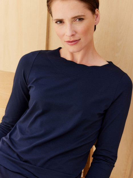 Trtikåtopp med vågkant marin från Bloomings