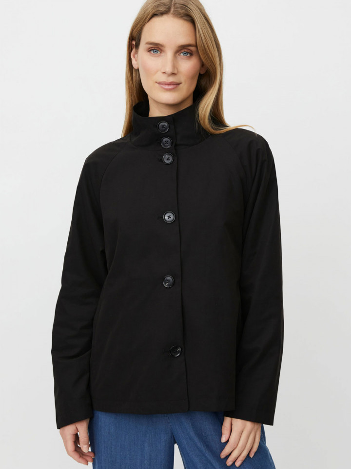 Vårjacka Tynna svart från Masai