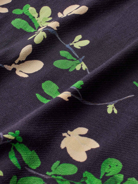 Klänning Nora marin Flower från Masai