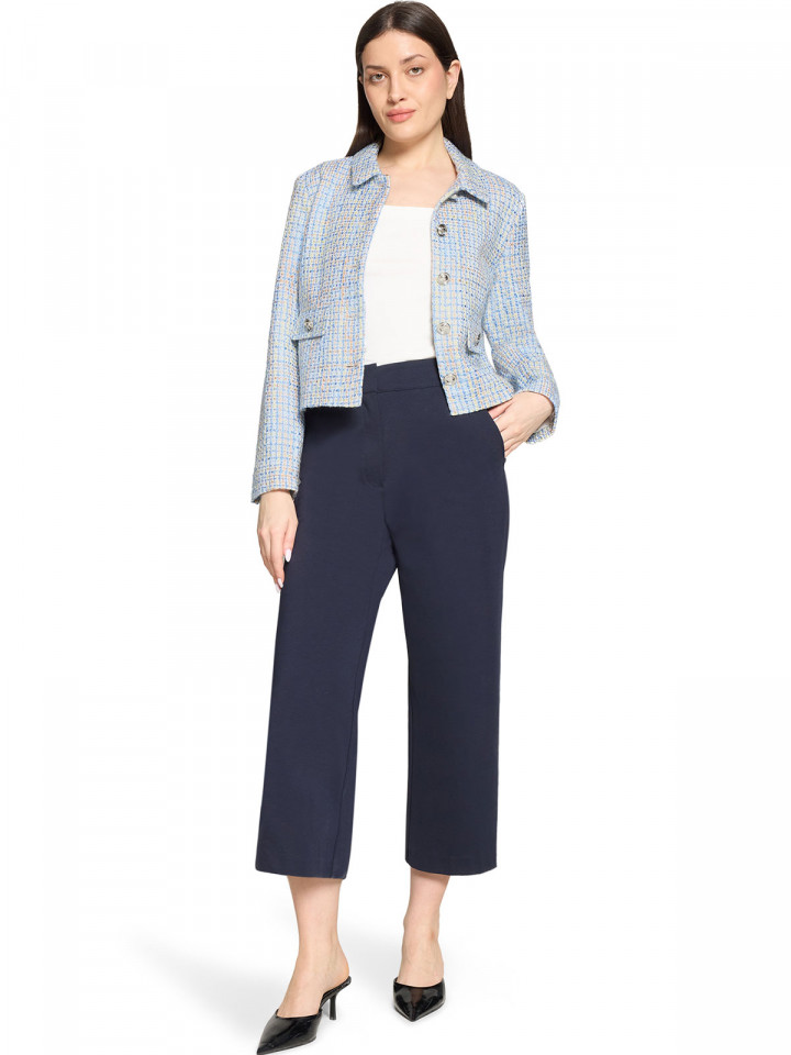 Boucléjacka ljusblå från Betty Barclay