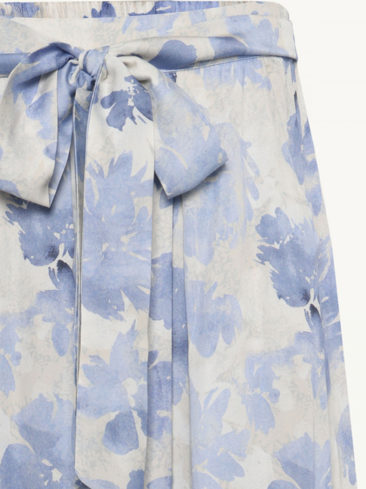 Satinkjol Nachelle ljusblå från Claire