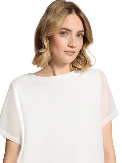 Chiffong- trikåtopp vit från Betty & Co 2