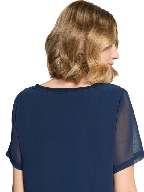 Chiffong- trikåtopp marin från Betty & Co