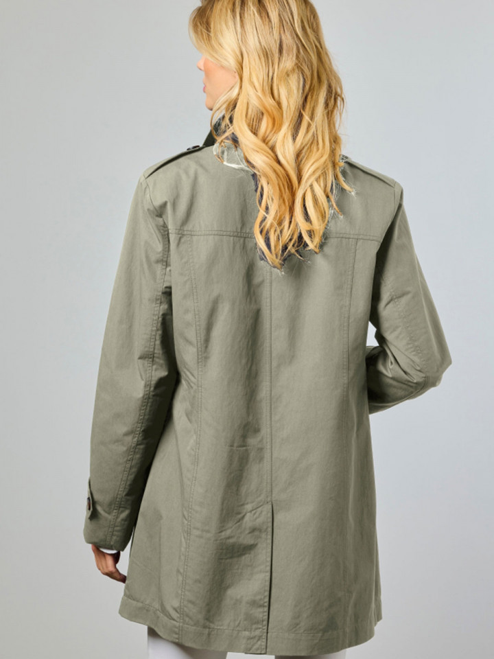 Trenchjacka Noelle kakigrön från Junge