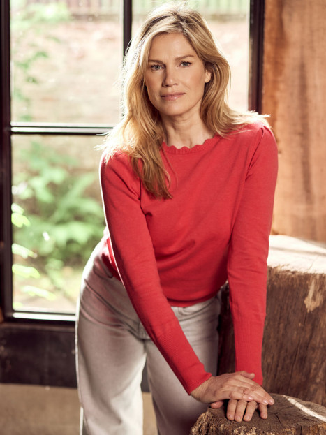 Finstickad tröja röd från Bloomings