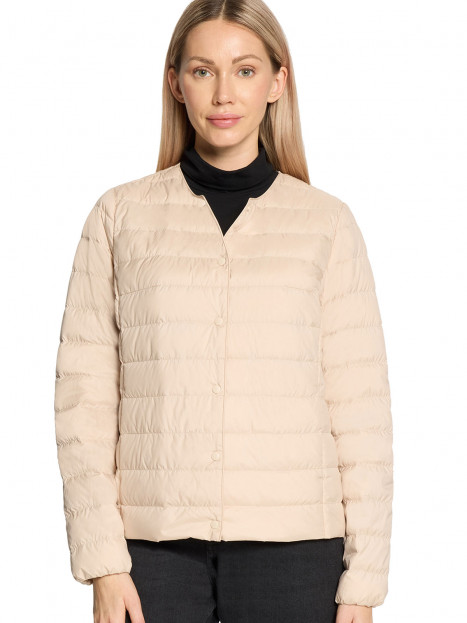 Lättdunsjacka Sand från Betty Barclay