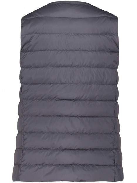 Lättdunsväst marin från Betty Barclay