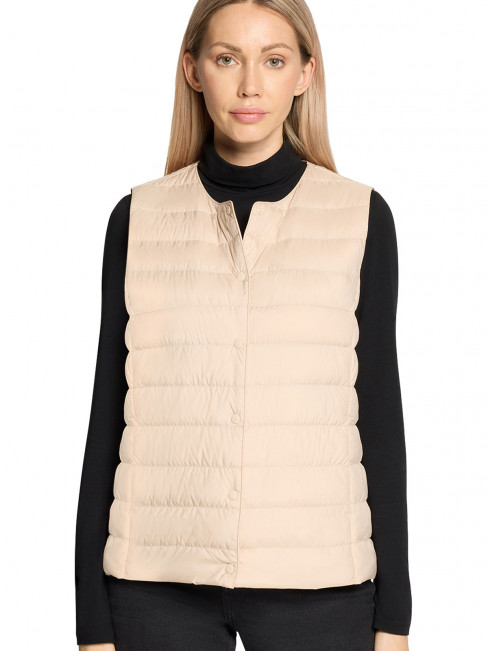 Lättdunsväst sand från Betty Barclay