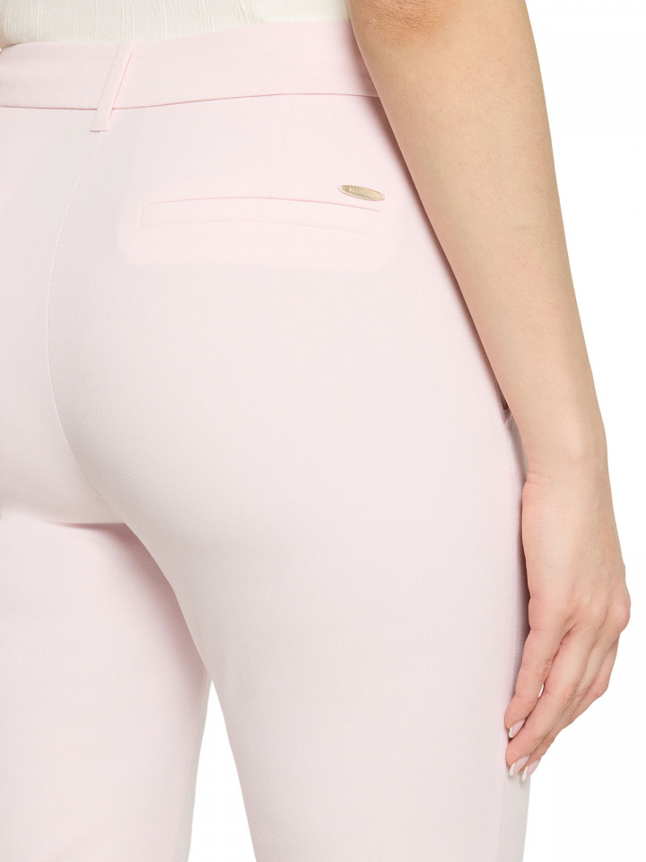 Byxa ljusrosa från Betty & Co