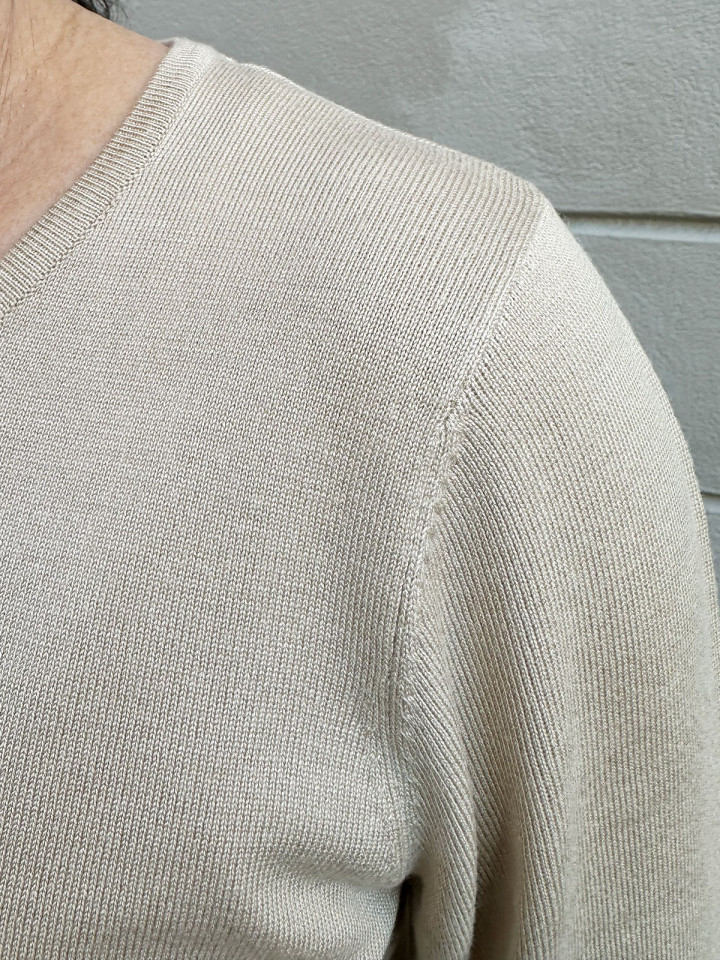 Finstickad tröja med Peplum Sand från...