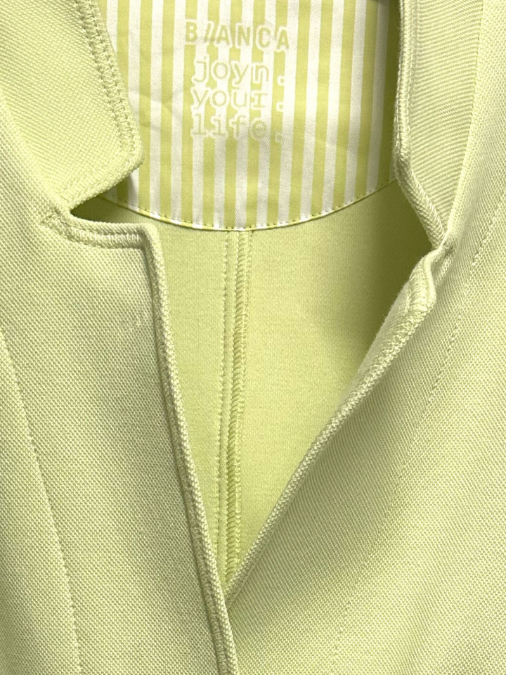 Trikåkavaj Jolien limegul från Bianca