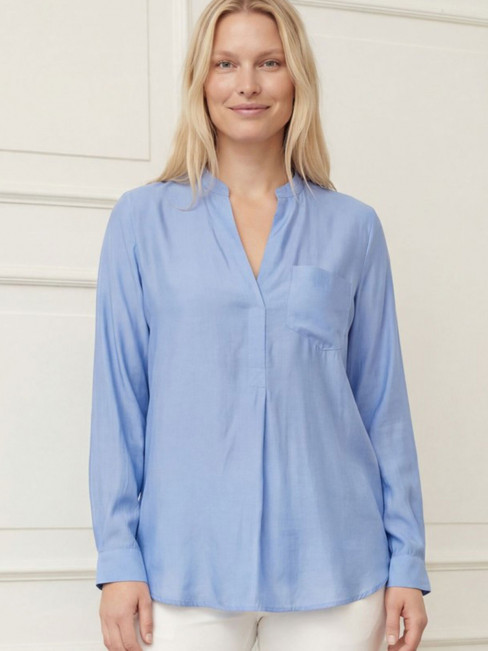 Blus Marie Long himmelsblå från Isay