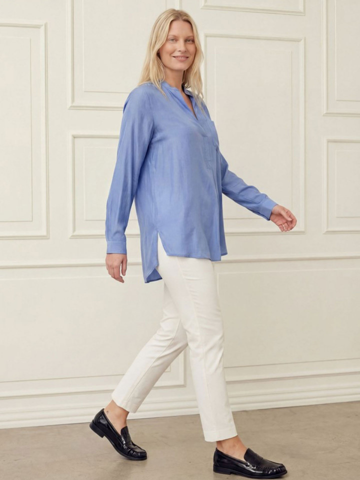 Blus Marie Long himmelsblå från Isay