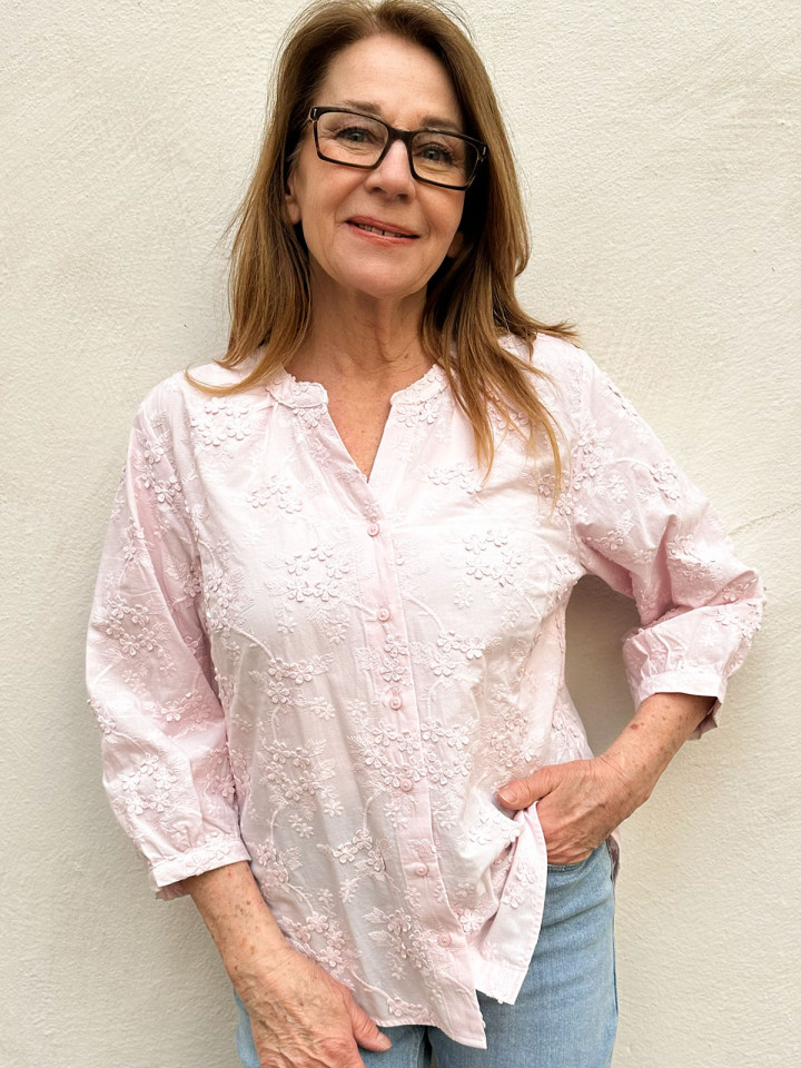 Bomullsblus Velia ljusrosa brodyr från Brax