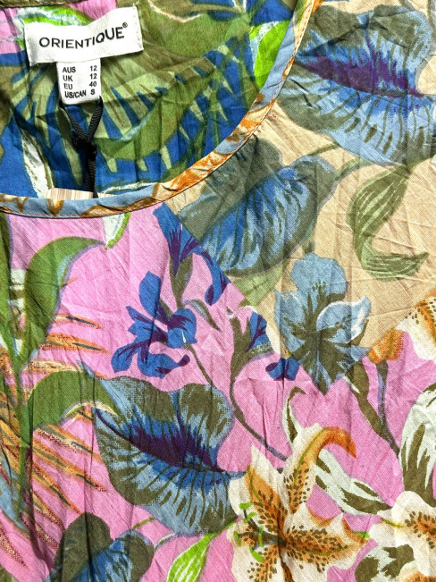 Krinklad bomullsklänning Miramar pastell från Orientique 2