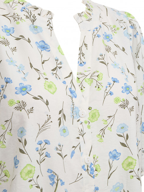 Blus Molli cremevit blom från FreeQuent 2