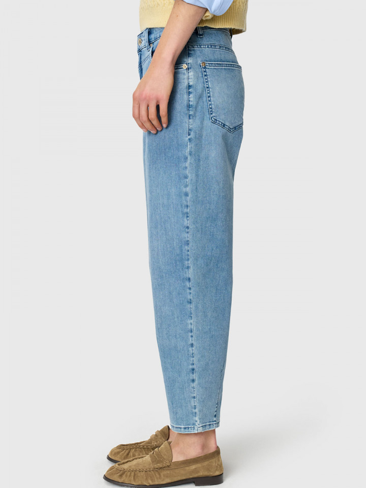 Jeans Bobbie Barrel leg denimblå...
