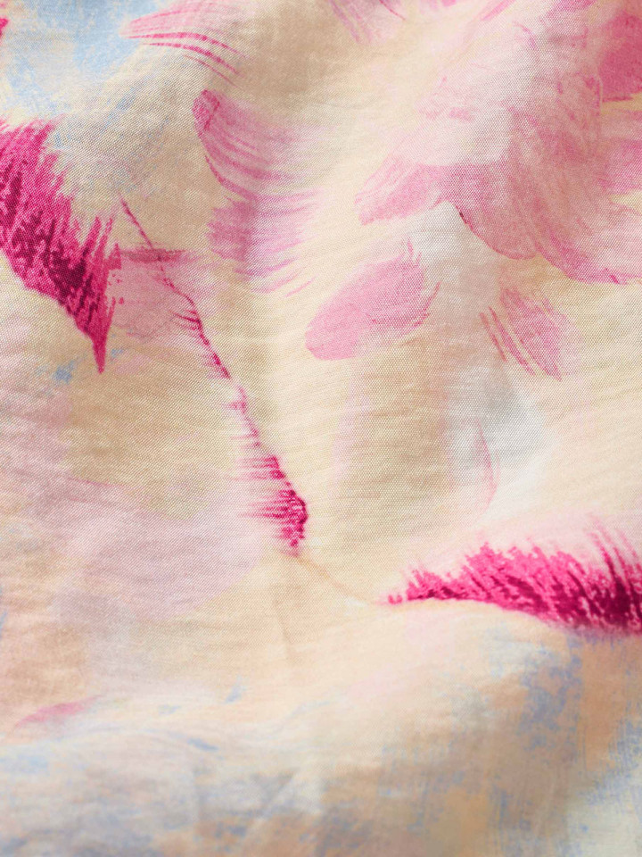 Blus Danessa creme och pastell från...