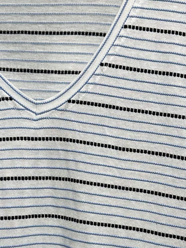 Strukturrandig topp vit/blå från M.X.O