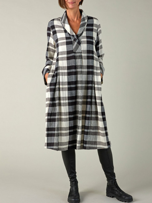 Klänning svart/creme från Sahara