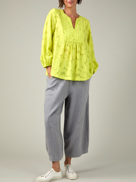 Viskosblus limegul blom från Sahara