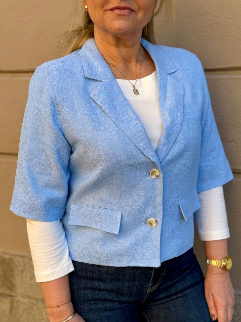 Kort linnekavaj ljusblå från Red Button