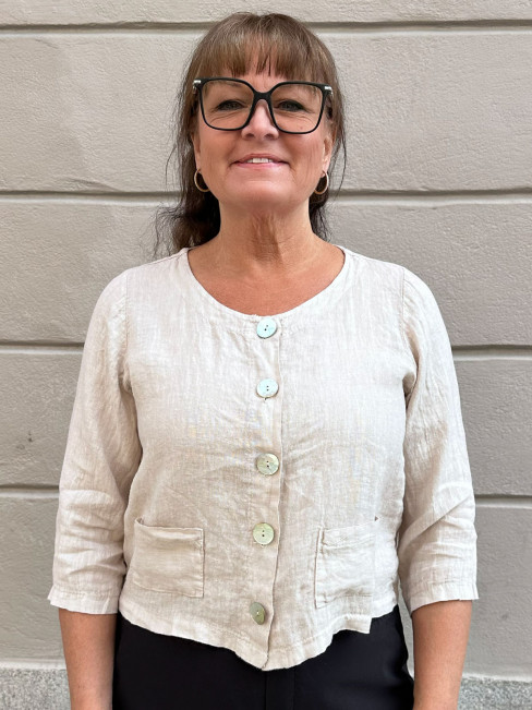 Kort linnejacka sand från Befree