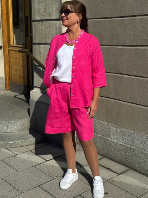 Linneshorts cerise från Blueberry 2