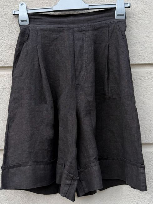Linneshorts svart från Blueberry