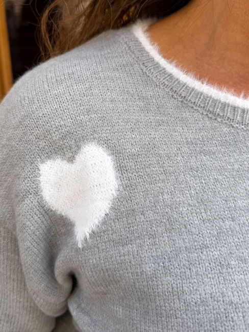 Stickad tröja med hjärtan grå från Micha 2