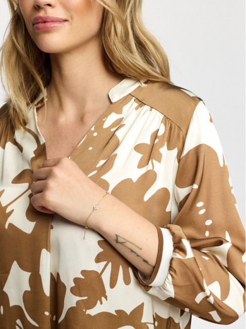 Satinblus Evelyn brun leaf från 2-BIZ 2
