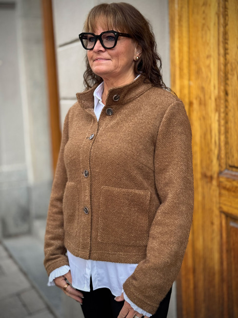 Jacka Chenille Camel från Betty Barclay