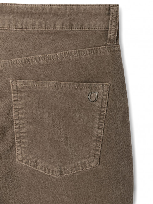 Sammetsbyxa Piper Short taupe från Cambio 2
