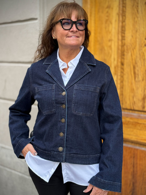 Jacka Carpi mörk denim från Isay