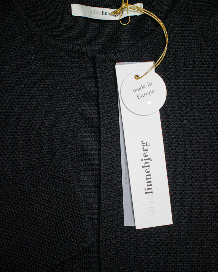 Kofta Sense Svart från Sibinlinnebjerg